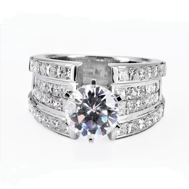 18KTW INVISIBLE SET, ENGAGEMENT RING 2.81CT